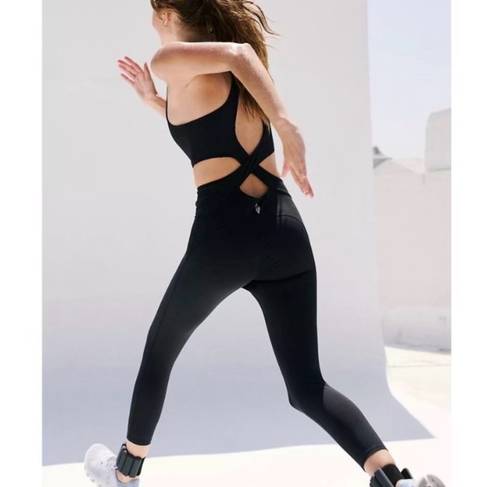 Free People Movement - Picture 7 of 8
